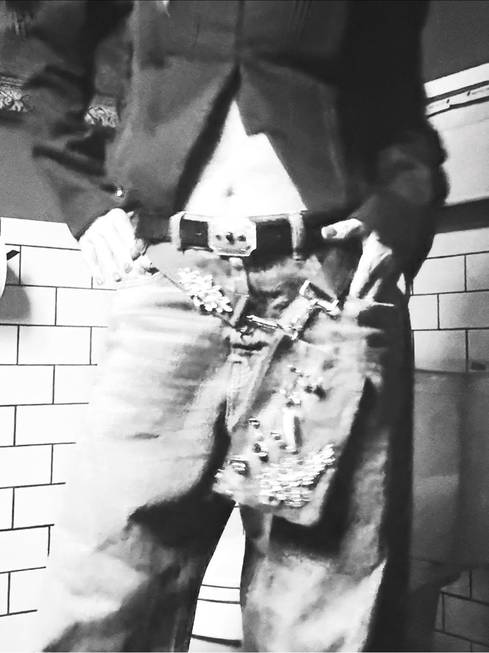 THE TREASURE CHEST x THE-RIVET